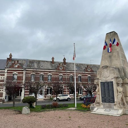 Le Conde Hotel Montdidier  Luaran gambar